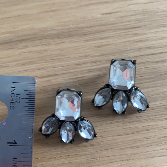 Crystal statement Earrings - Picture 3 of 3